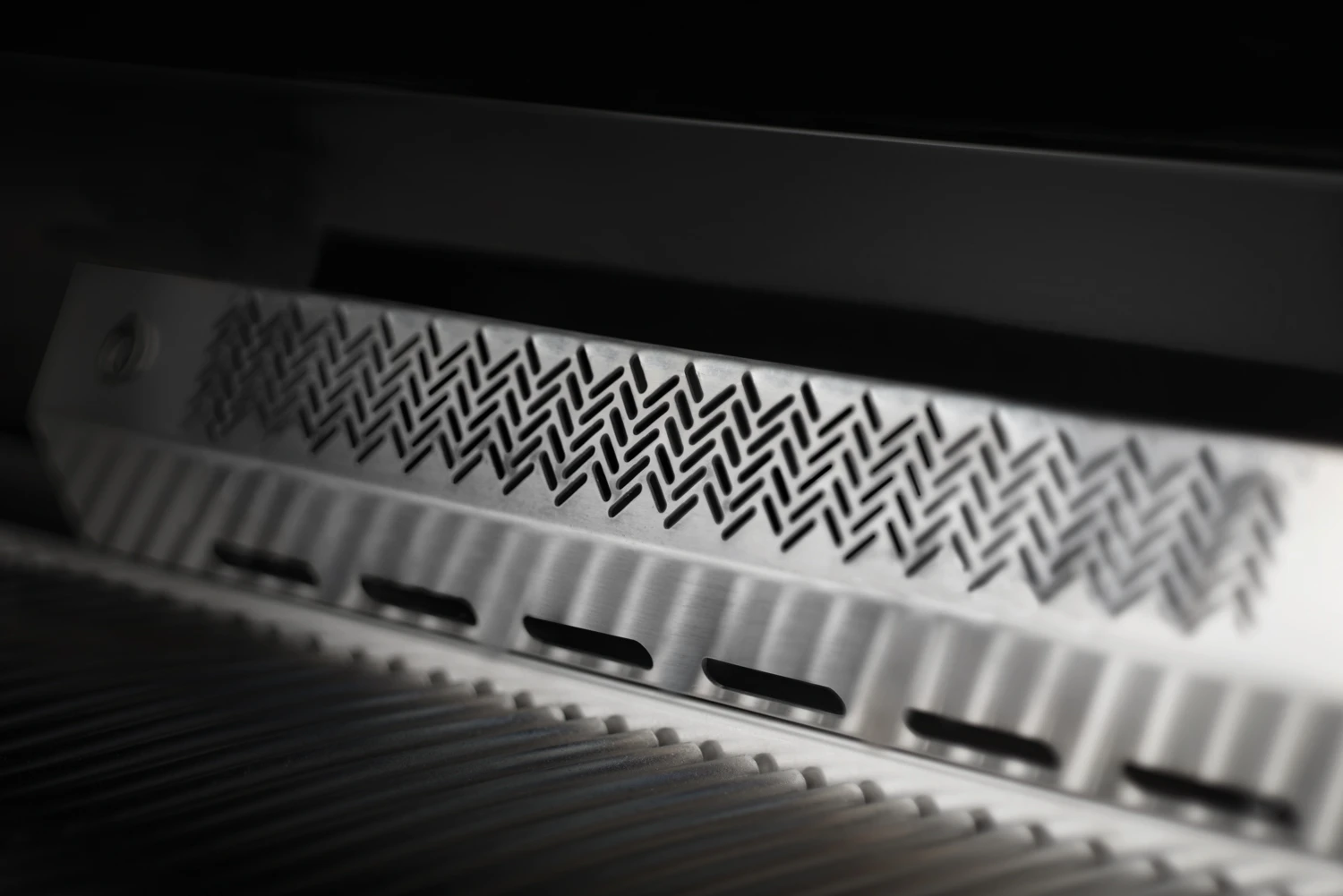 Napoleon Outdoor Küche Oasis Compact 105 Mit Prestige 500 Einbaugrill Und Einbau Sizzle Zone - Inkl. Arbeitsplatte Aus Feinsteinzeug – Bild 8