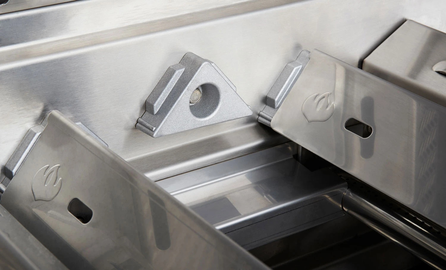 Napoleon Luxus Outdoor Küche Oasis 400 Mit Prestige Pro 825 Edelstahl Einbaugrill Ohne Vordefinierte Arbeitsplatte – Bild 11