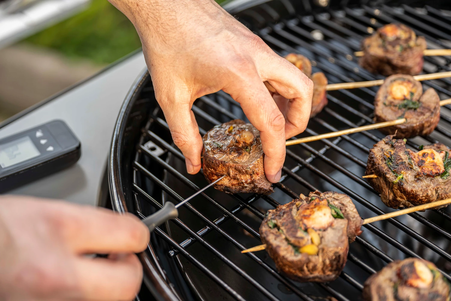 Outdoorchef Gas Kugelgrill Arosa 570 G Evo Grey Steel – Bild 4