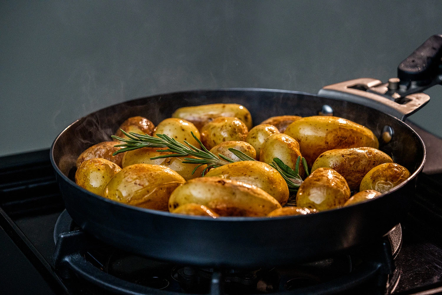 Outdoorchef Carbonstahl Pfanne Ø 24 Cm – Bild 6