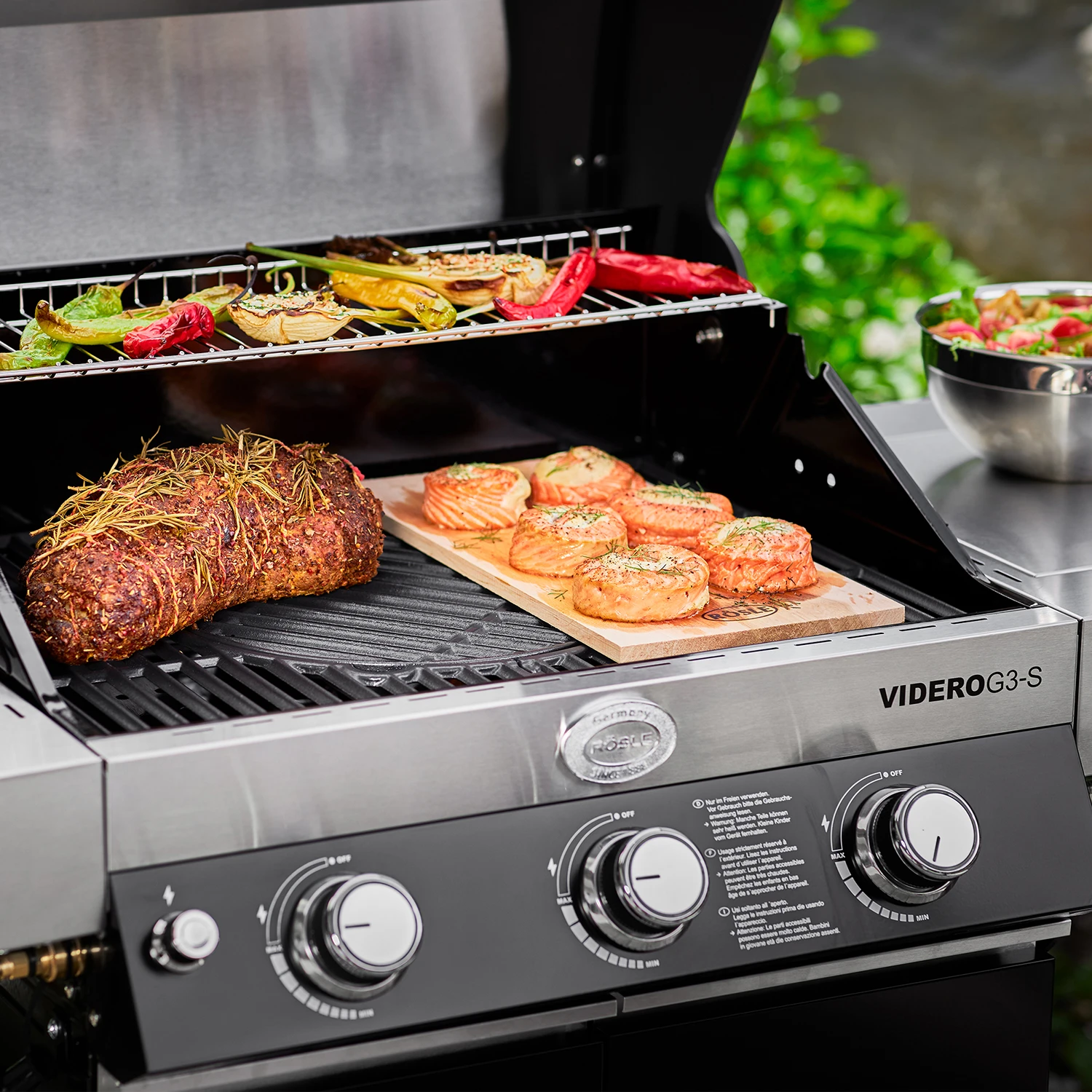 Rösle Gasgrill Videro G3-S VARIO+ Schwarz - Modell 2023 - X-DEAL Inkl. Abdeckhaube, Grillplatte Und Drehspieß – Bild 15